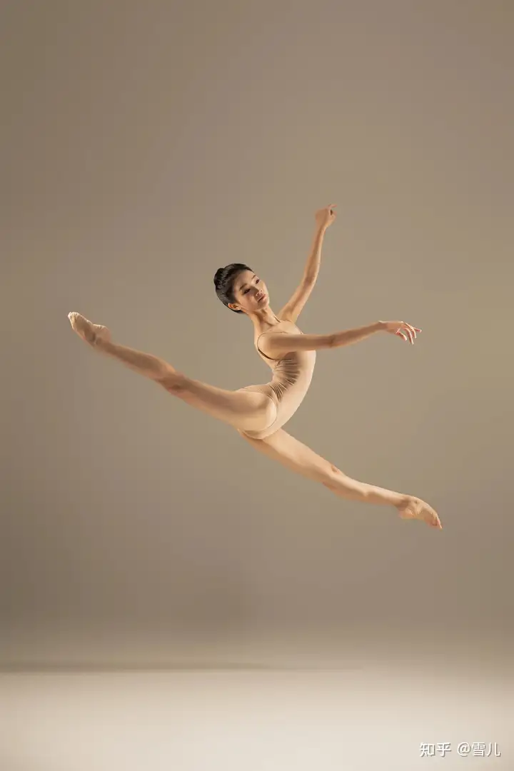 v2-bc6a9dc7f645b90949c1e150600f6d1e_720w.webp (720×1080)