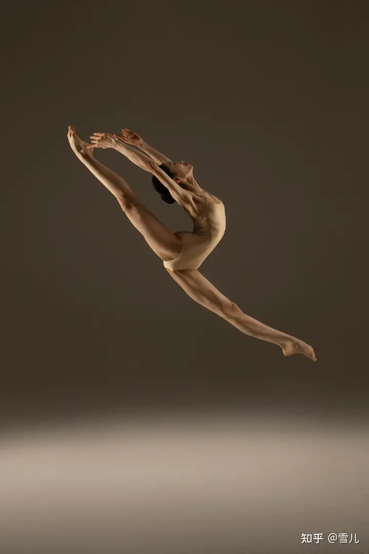 v2-a7b6785a9cada46c176617d7730405c0_720w.webp (720×1079)