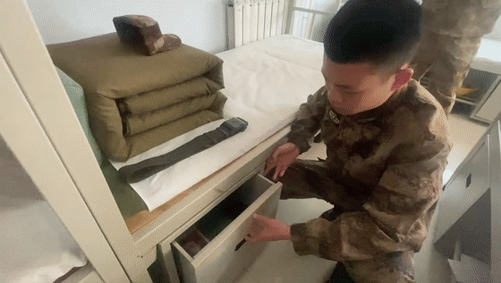 832f7b92012c4df184534e23f7e4f23a~tplv-tt-origin-web:gif.jpeg?_iz=58558&from=article.pc_detail&lk3s=953192f4&x-expires=1736993715&x-signature=2azM35CJR32Hdg4c0RpsWgekRpM%3D