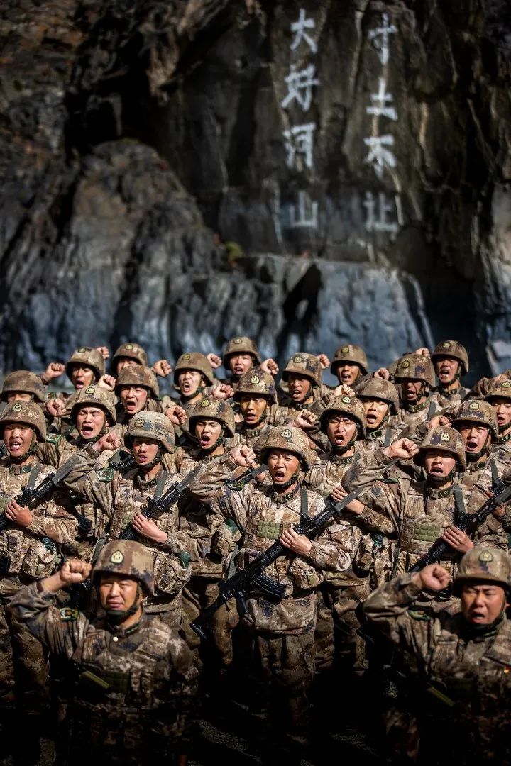 daf7a5fea35445d99df6041315633888~tplv-tt-origin-web:gif.jpeg?_iz=58558&from=article.pc_detail&lk3s=953192f4&x-expires=1736993715&x-signature=l1VM2ZgHhWKzgbBUqsJWg503JxA%3D